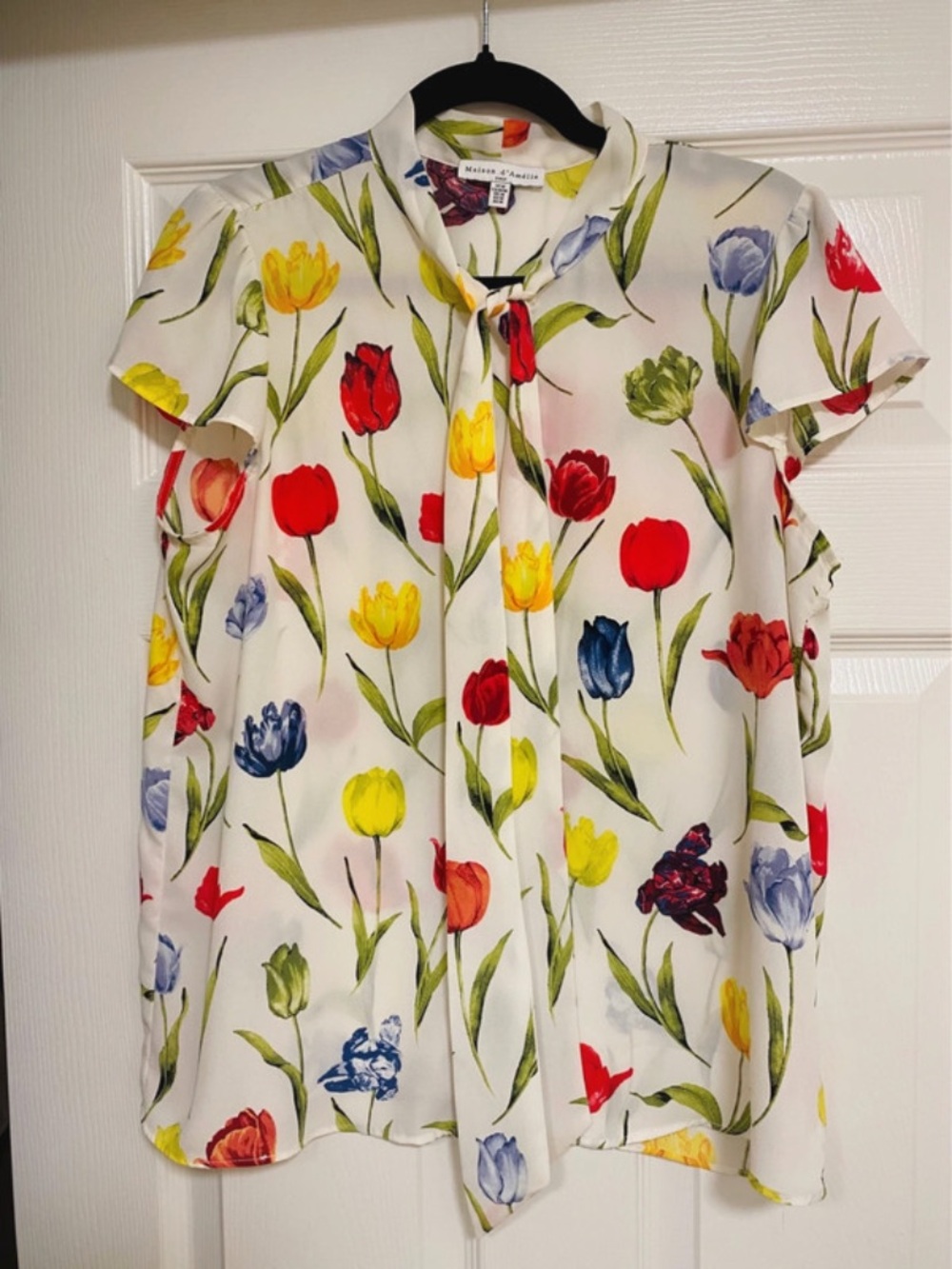 Maison d'Amélie Tulip Floral Tie-Neck Blouse- Medium